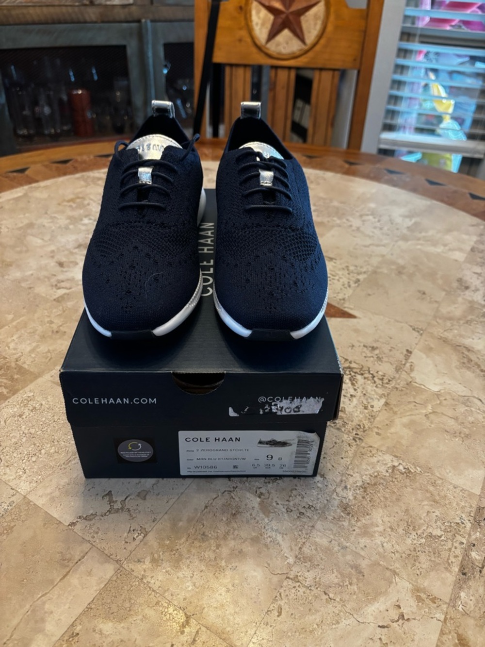 NWT Cole Haan 2.ZERØGRAND Stitchlite Sneakers Size 9 Navy Lightweight